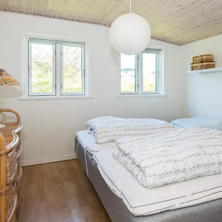 Two-bedroom Holiday In Borkop 18 Egeskov